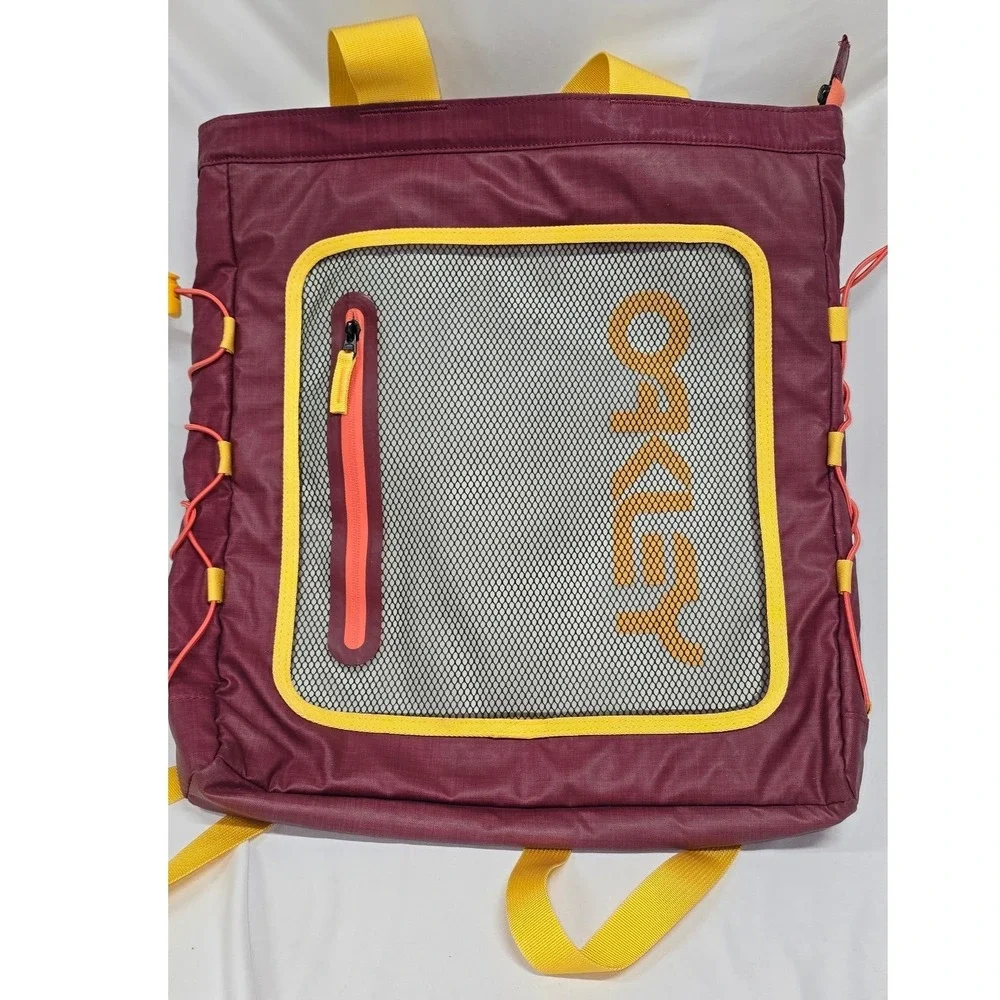 Oakley Utility Tote Backpack Burgundy Yellow Mesh Pocket‎ Convertible Bag
